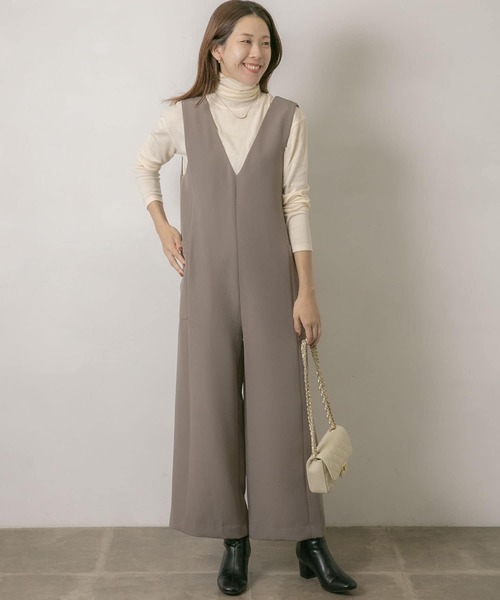 URBAN RESEARCH Sonny Label（アーバンリサーチサニーレーベル）の「マシンウォッシャブルVネックサロペット（サロペット/オーバーオール・レディース・ブラック/グレー系その他・FREE）」の17枚目の写真
