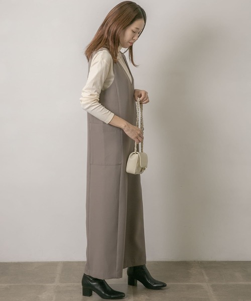 URBAN RESEARCH Sonny Label（アーバンリサーチサニーレーベル）の「マシンウォッシャブルVネックサロペット（サロペット/オーバーオール・レディース・ブラック/グレー系その他・FREE）」の21枚目の写真