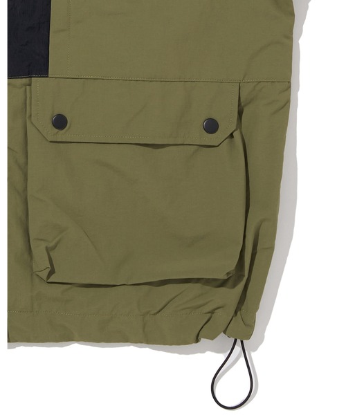 Levi's(リーバイス)の「Levi's/リーバイス HARPER ウィンドブレーカー MARTINI OLIVE(ナイロンジャケット・レディース・マルチ・M/XS/S)」の11枚目の写真