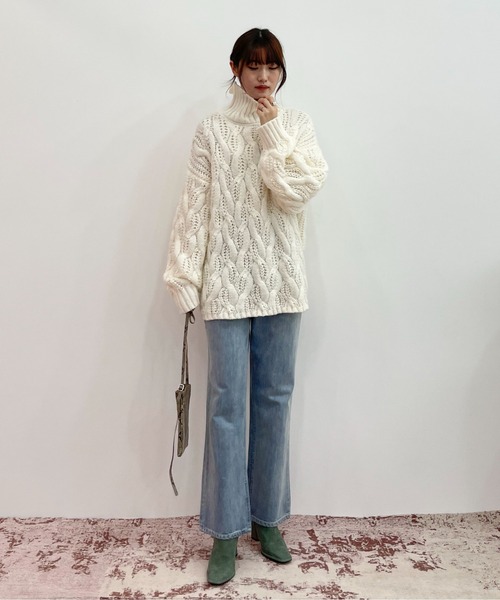 EPIMI E'PIMMY（エピミエピミー）の「オーバータートルケーブルチュニックニット（ニット/セーター・レディース・オリーブ/ブラック/オフホワイト/ピンク・MEDIUM）」の5枚目の写真