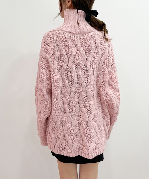 EPIMI E'PIMMY（エピミエピミー）の「オーバータートルケーブルチュニックニット（ニット/セーター・レディース・オリーブ/ブラック/オフホワイト/ピンク・MEDIUM）」の6枚目の写真