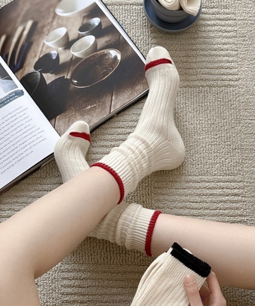 Vipoa（ヴィポア）の「ラインベーシックリブソックス（ソックス/靴下・レディース・グリーン/ブラック/イエロー/ブルー/ホワイト/レッド・FREE）」の11枚目の写真