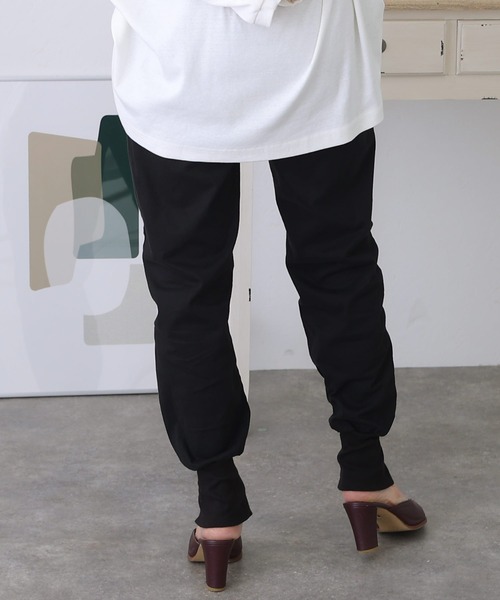 ElegChic(エレグシック)の「裾リブ スリット ジョガーパンツ(スウェットパンツ・レディース・ベージュ/カーキ/ブラック・XL/XXL/4L/L/M)」の8枚目の写真