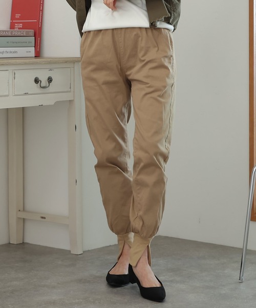 ElegChic(エレグシック)の「裾リブ スリット ジョガーパンツ(スウェットパンツ・レディース・ベージュ/カーキ/ブラック・XL/XXL/4L/L/M)」の10枚目の写真