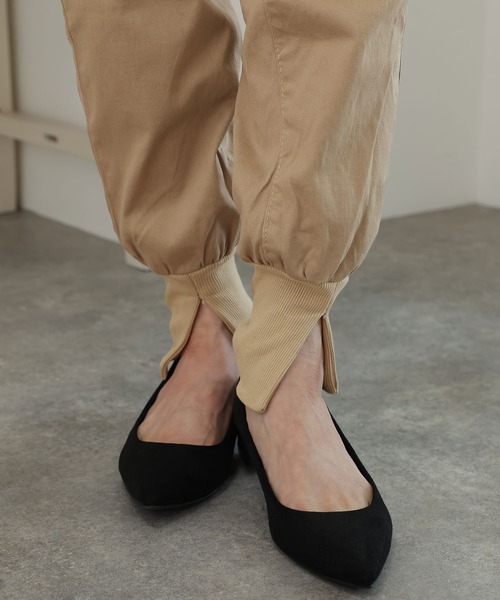ElegChic(エレグシック)の「裾リブ スリット ジョガーパンツ(スウェットパンツ・レディース・ベージュ/カーキ/ブラック・XL/XXL/4L/L/M)」の5枚目の写真