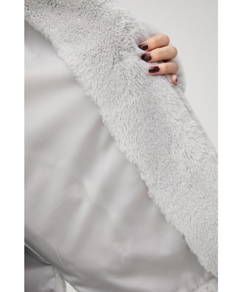 AZUL by moussy(アズールバイマウジー)の「FLUFFY BIG COLLAR COAT/フラッフィービッグカラーコート(その他アウター・レディース・ダークグリーン/ライトグレー・SMALL/MEDIUM)」の8枚目の写真