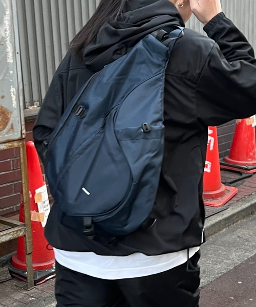 BROKEN BASE(ブロークンベース)の「ナイロンワンショルダーバッグ(ショルダーバッグ・メンズ・ブラック/ネイビー/ネイビー系/グレー・フリー)」の3枚目の写真