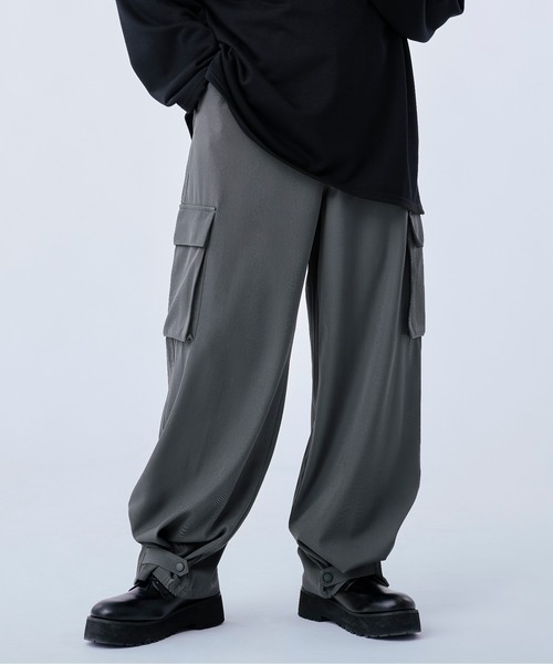 Ellno Loset（エルノロゼット）の「2wayカーゴパンツ（カーゴパンツ・メンズ・ブラック/チャコールグレー・SMALL/MEDIUM/LARGE）」の13枚目の写真