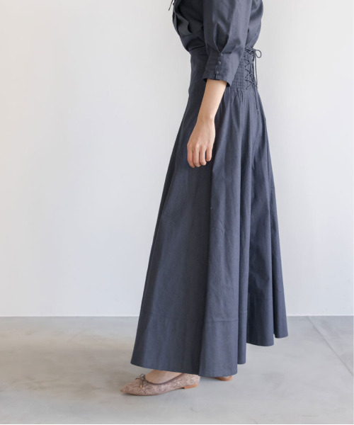 RANDA（ランダ）の「【選べる丈感】ハイウエストフレアスカート（スカート・レディース・ブルー/クリーム/インディゴブルー・FREE/TM）」の5枚目の写真