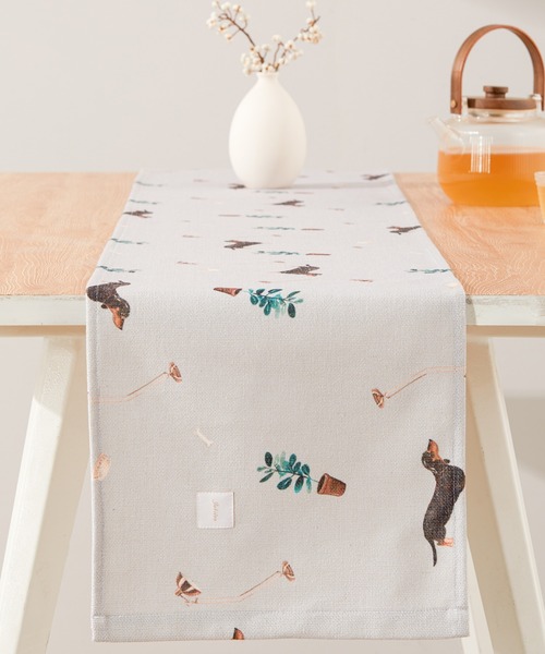 Jubilee(ジュビリー)の「天然リネン テーブルランナー 犬(ランチョンマット/テーブルウェア・レディース・その他1/その他2/その他3/その他4/その他5/その他6・FREE)」の2枚目の写真