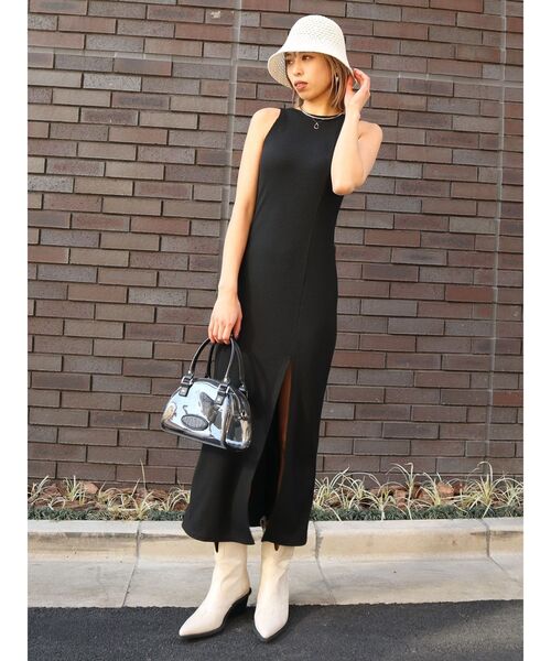 EMODA（エモダ）の「スリットリブカットワンピース（ワンピース・レディース・ブラック/グレー/ブルー・FREE）」の4枚目の写真