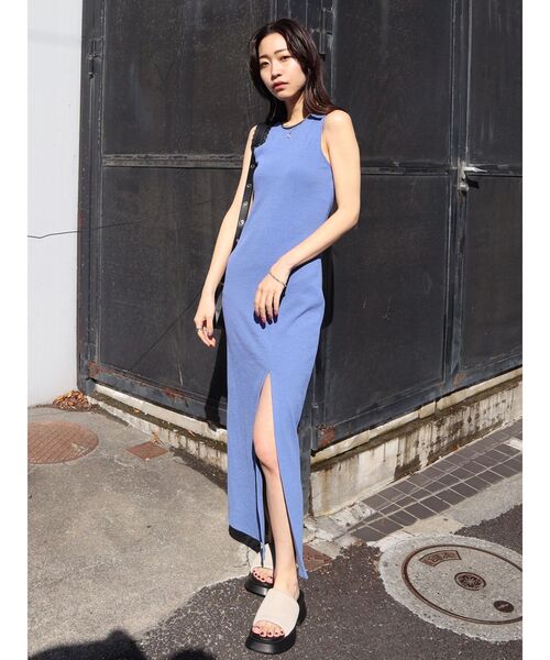 EMODA（エモダ）の「スリットリブカットワンピース（ワンピース・レディース・ブラック/グレー/ブルー・FREE）」の10枚目の写真