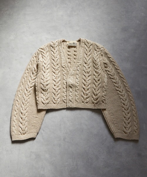 UNFIL(アンフィル)の「unfil アンフィル / cotton & lambs wool cable-knit cropped cardigan コットン&ラムウール ケーブルニット クロップドカーディガン / WHFL-UW120(カーディガン/ボレロ・レディース・アイボリー/ライトグレー・1)」の12枚目の写真