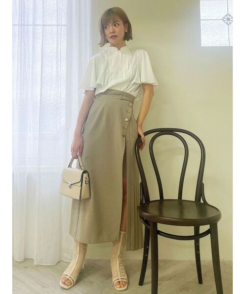 dazzlin（ダズリン）の「アシメプリーツラップスカート（スカート・レディース・アイボリー/ブラック/カーキ・SMALL/MEDIUM）」の5枚目の写真