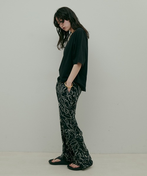 LARUTA(ラルータ)の「【LARUTA】ニュアンスゆるT(Tシャツ/カットソー・レディース・ブラック/ベージュ/オフホワイト/ピンク・FREE)」の19枚目の写真