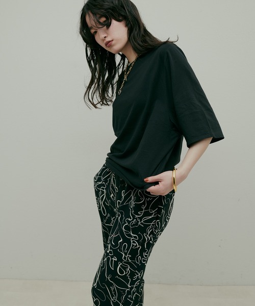 LARUTA(ラルータ)の「【LARUTA】ニュアンスゆるT(Tシャツ/カットソー・レディース・ブラック/ベージュ/オフホワイト/ピンク・FREE)」の15枚目の写真
