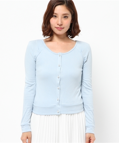 OUTLET（アウトレット）の「【Delyle noir】パールボタンカーディガン（カーディガン/ボレロ・レディース・サックスブルー/ラベンダー・FREE）」の3枚目の写真