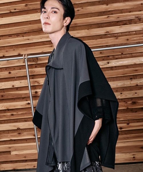 NO ID.（ノーアイディ）の「【NO ID.】3WAY Rib Zip Poncho / 3ウェイ リブ ジップ ポンチョ（ポンチョ・メンズ・アイボリー/ブラック/グレー・ONE SIZE）」の9枚目の写真
