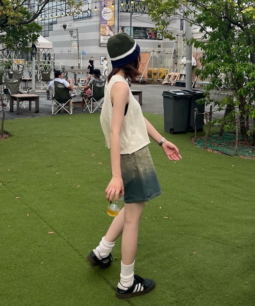 shesame（シーセム）の「グラデーション加工デニムショートパンツ（デニムパンツ・レディース・ブラック/ブルー・SMALL/MEDIUM）」の21枚目の写真