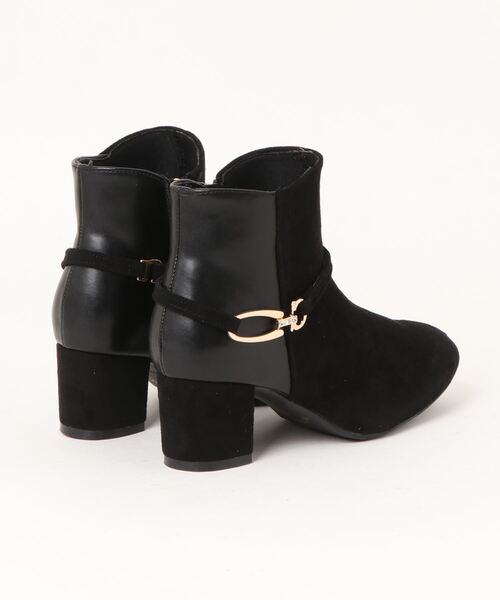 BETTY CLUB(ベティクラブ)の「フェイクレザー ベルト付きショートブーツ(ブーツ・レディース・グレー/ブラック・LL/S/M/L)」の3枚目の写真