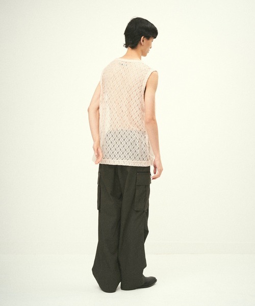 Juha(ユハ)の「RUSSELL LACE NO-SLEEVE(ベスト・メンズ・アイボリー/ブラック/オリーブ・4/3)」の11枚目の写真