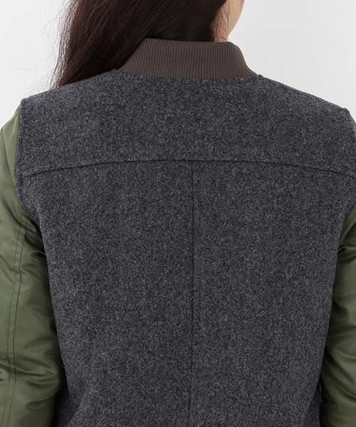 Ray BEAMS（レイビームス）の「Ray BEAMS / メルトン コンビ MA-1 ジャケット（ミリタリージャケット・レディース・グレー/ネイビー・0/1）」の10枚目の写真