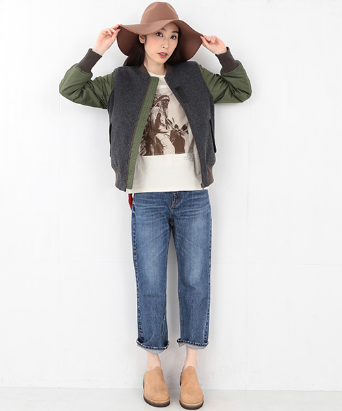 Ray BEAMS（レイビームス）の「Ray BEAMS / メルトン コンビ MA-1 ジャケット（ミリタリージャケット・レディース・グレー/ネイビー・0/1）」の11枚目の写真