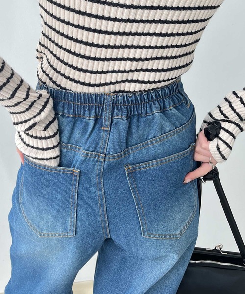 GeeRA(ジーラ)の「ワイドストレートロールアップデニムパンツ(デニムパンツ・レディース・ブルー/インディゴブルー・MEDIUM/LARGE)」の11枚目の写真