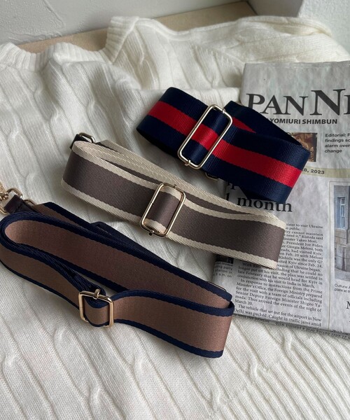 fredy emue（フレディエミュ）の「アジャストテープショルダー（その他小物・レディース・ホワイト系その他4/ブルー系その他7/レッド系その他3・FREE）」の3枚目の写真