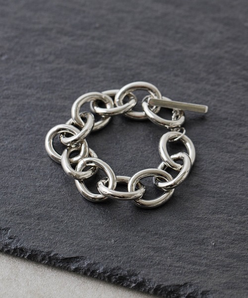 PAPILLONNER(パピヨネ)の「ボリュームブレスレット(ブレスレット・レディース・シルバー/ゴールド・FREE)」の1枚目の写真