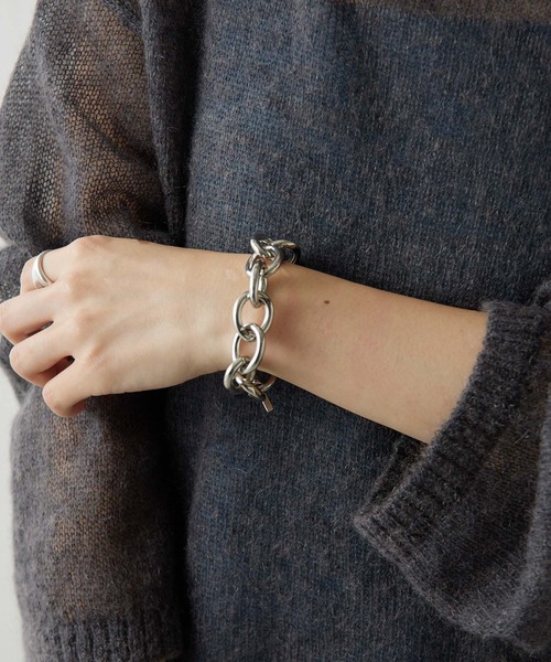 PAPILLONNER(パピヨネ)の「ボリュームブレスレット(ブレスレット・レディース・シルバー/ゴールド・FREE)」の3枚目の写真