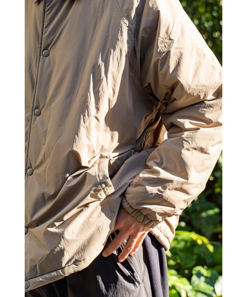 UNIVERSAL OVERALL(ユニバーサルオーバーオール)の「【 UNIVERSAL OVERALL / ユニバーサルオーバーオール 】 パディング コーチ ナイロンジャケット DRE U2333440(ナイロンジャケット・メンズ・ターコイズブルー/オレンジ/ベージュ/ブラック・L/M)」の9枚目の写真