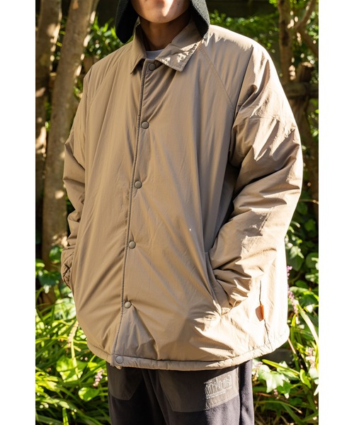 UNIVERSAL OVERALL(ユニバーサルオーバーオール)の「【 UNIVERSAL OVERALL / ユニバーサルオーバーオール 】 パディング コーチ ナイロンジャケット DRE U2333440(ナイロンジャケット・メンズ・ターコイズブルー/オレンジ/ベージュ/ブラック・L/M)」の19枚目の写真