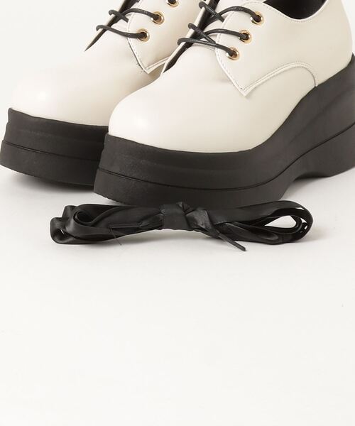 LOVEHUNTER(ラブハンター)の「LOVEHUNTER/+7.5cm トリプルソール 3ホールプレーントゥシューズ(1643)(ドレスシューズ・レディース・ブラック/アイボリー・LL/L/S/M/SS)」の5枚目の写真