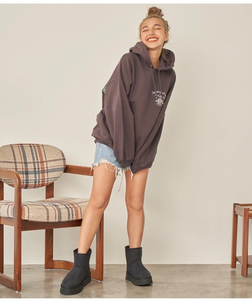 anap mimpi（アナップミンピ）の「裏起毛オルテガコーデュロイ×チロリアン刺繍フディートレーナー（パーカー・レディース・アイボリー/ダークグレー/ベージュ・FREE）」の21枚目の写真