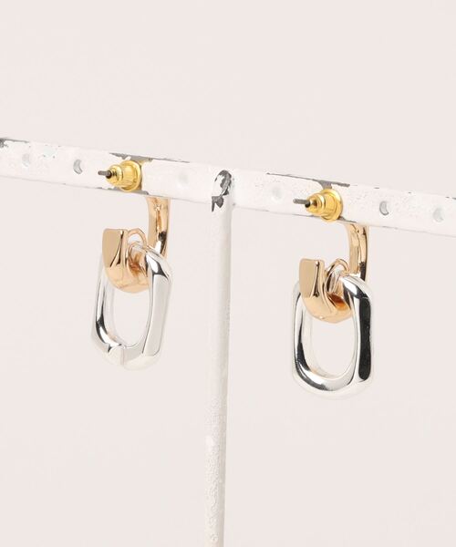 novice(ノーヴィス)の「【novice】Bicolor Square Hoop Pierce(ピアス(両耳用)・レディース・マルチ・FREE)」の5枚目の写真