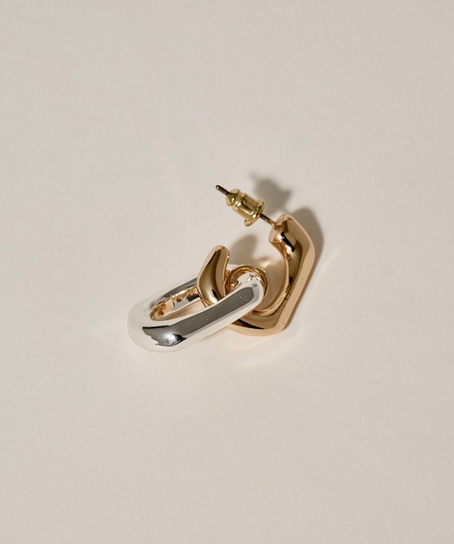 novice(ノーヴィス)の「【novice】Bicolor Square Hoop Pierce(ピアス(両耳用)・レディース・マルチ・FREE)」の4枚目の写真