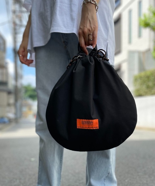 UNIVERSAL OVERALL（ユニバーサルオーバーオール）の「UNIVERSAL