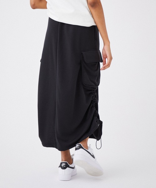 NERGY（ナージー）の「【UV＆吸水速乾】スウェットカーゴスカート（スカート・レディース・ブラック/ピンク/キナリ・M/S）」の6枚目の写真