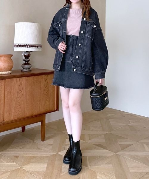 mysty woman(ミスティウーマン)の「パールボタンデニムジャケット 996648(デニムジャケット・レディース・ネイビー/ブルー/ブラック・FREE)」の14枚目の写真