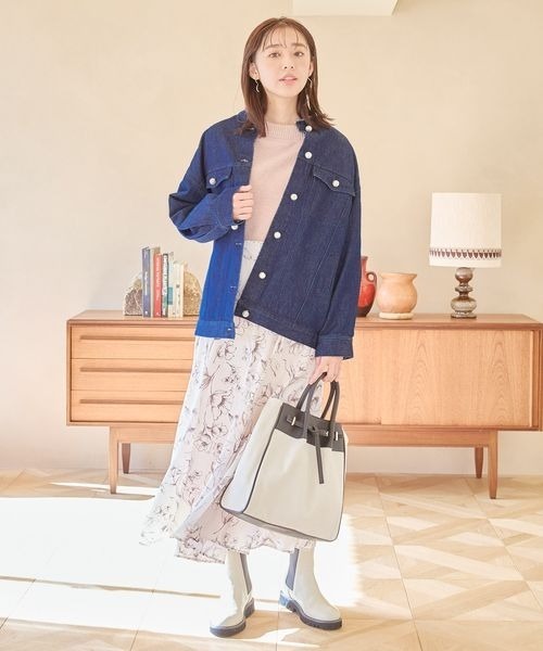 mysty woman(ミスティウーマン)の「パールボタンデニムジャケット 996648(デニムジャケット・レディース・ネイビー/ブルー/ブラック・FREE)」の12枚目の写真