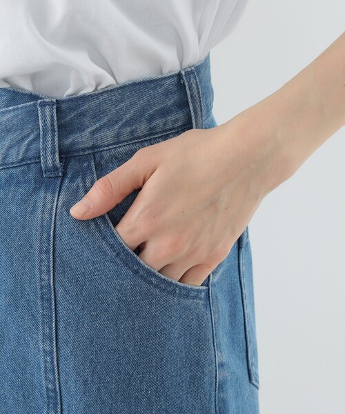 Ray BEAMS（レイビームス）の「Ray BEAMS / デニム スリット スカート（デニムスカート・レディース・ブルー/ブラック・0/1）」の18枚目の写真