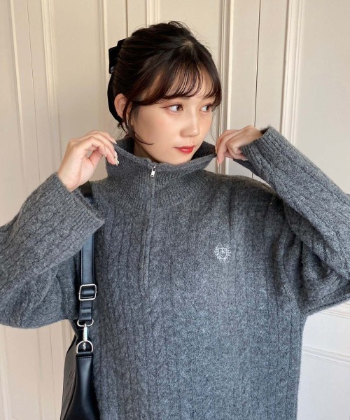 one after another NICE CLAUP（ワンアフターアナザーナイスクラップ）の「ケーブルニットZIPUPニットワンピース（ワンピース・レディース・ライトグレー/ピンク/アイボリー/チャコール・FREE）」の21枚目の写真