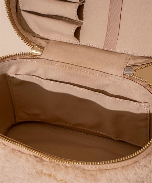 WILLSELECTION（ウィルセレクション）の「もこもこバニティバッグ（ショルダーバッグ・レディース・ブルー/ベージュ/オフホワイト・FREE）」の9枚目の写真