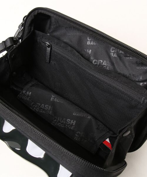 MSGM(エムエスジーエム)の「MSGM×CRASH BAGGAGE ミニ アイコン バッグ(ショルダーバッグ・メンズ・ブラック・ONE SIZE)」の6枚目の写真