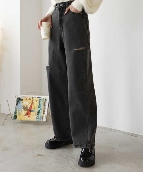 Girly Doll(ガーリードール)の「ダメージストレートパンツ(デニムパンツ・レディース・サックスブルー/ブラック/ブルー・F)」の5枚目の写真