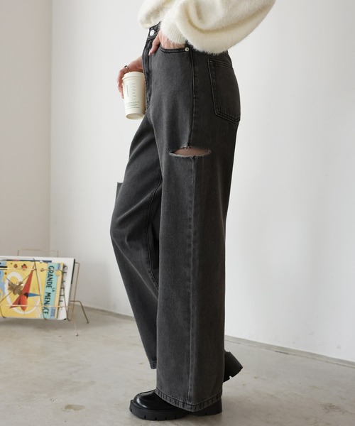 Girly Doll(ガーリードール)の「ダメージストレートパンツ(デニムパンツ・レディース・サックスブルー/ブラック/ブルー・F)」の6枚目の写真