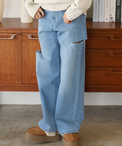 Girly Doll(ガーリードール)の「ダメージストレートパンツ(デニムパンツ・レディース・サックスブルー/ブラック/ブルー・F)」の17枚目の写真