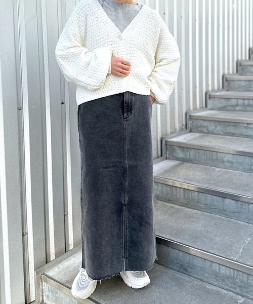 LEPSIM（レプシィム）の「3ゲージポコポコVネックカーディガン　994329（カーディガン/ボレロ・レディース・オフホワイト/チャコールグレー/ブルー・FREE）」の16枚目の写真