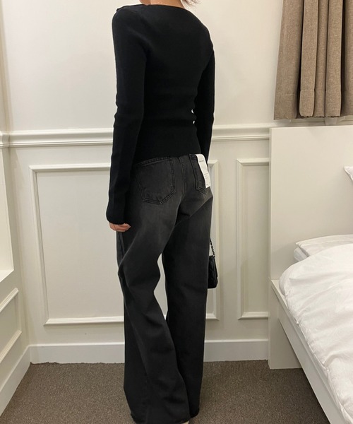 Jasmine Grandiflorum(ジャスミングランディフローラム)の「【Jasmine】Vネック前スリットニットトップス(ニット/セーター・レディース・オフホワイト/ブラック・FREE)」の10枚目の写真